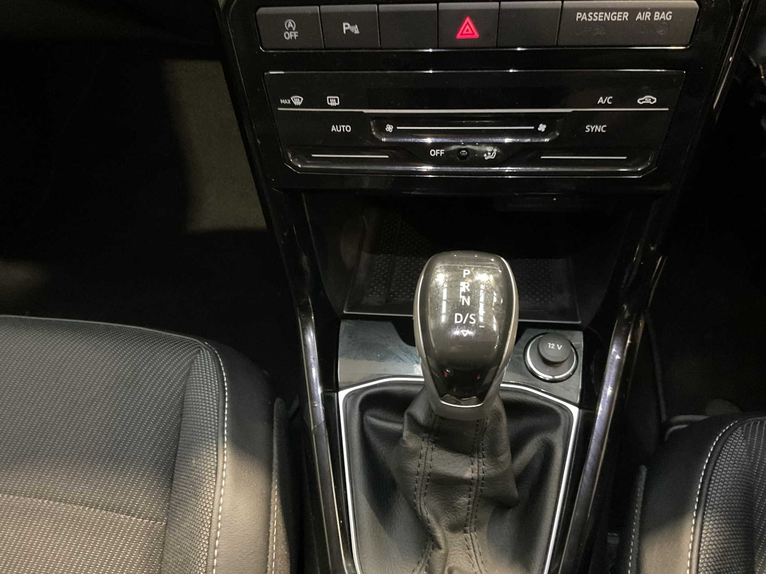 Used Volkswagen T-Cross 2023 for sale - 77158437: Photo 30