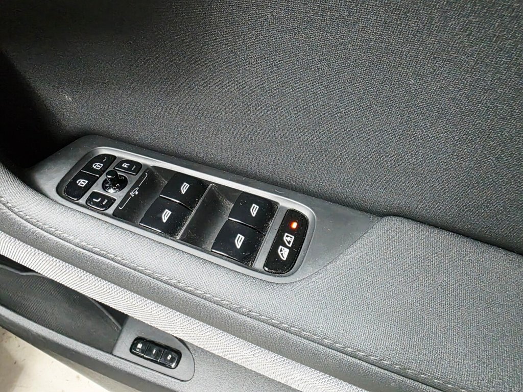 Used Polestar Polestar 2 2023 for sale - 77110363: Photo 41