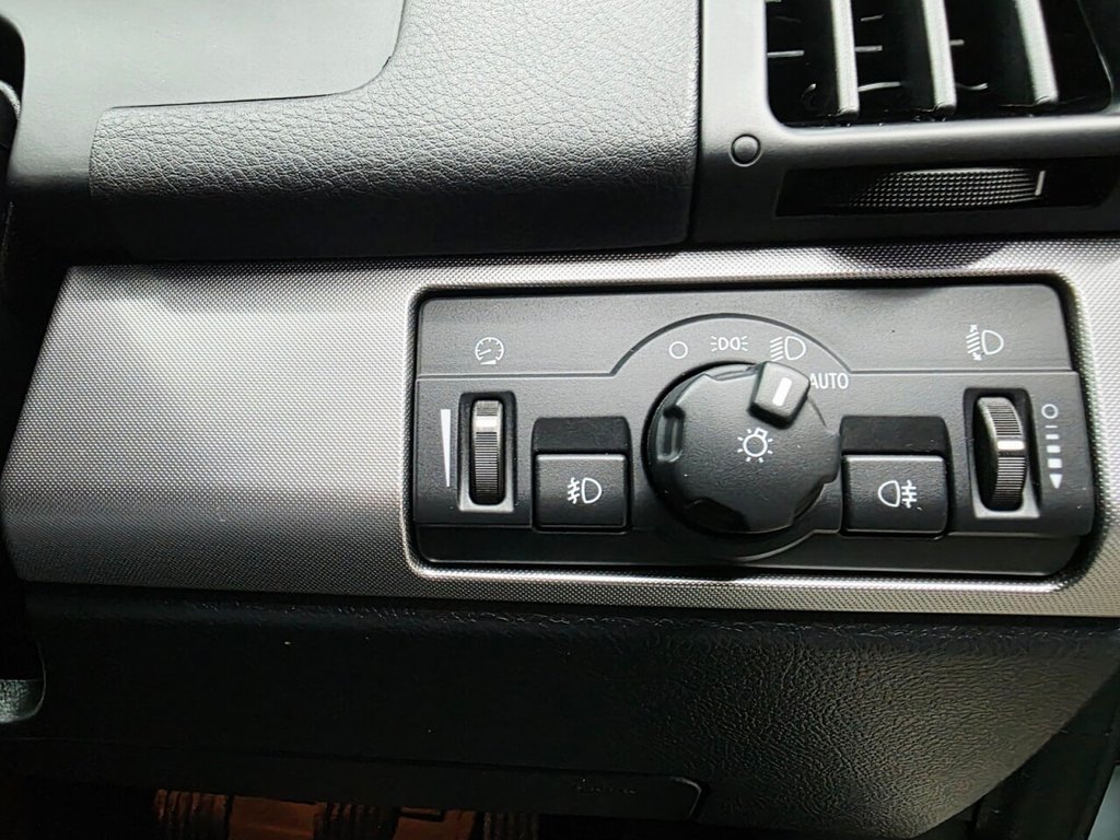 Used Land Rover Freelander 2 2011 for sale - 77110515: Photo 32