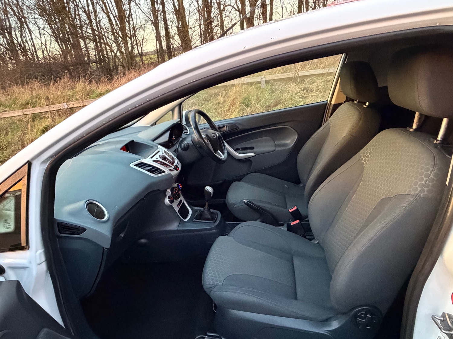 Used Ford Fiesta 2010 for sale - 77609361: Photo 7