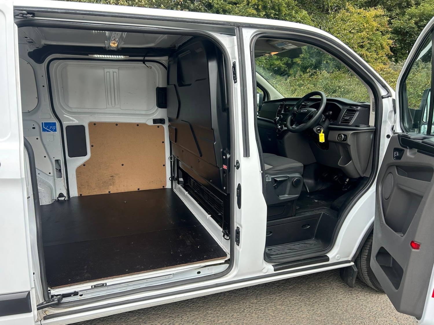 Used Ford Transit Custom 2018 for sale - 76476726: Photo 9