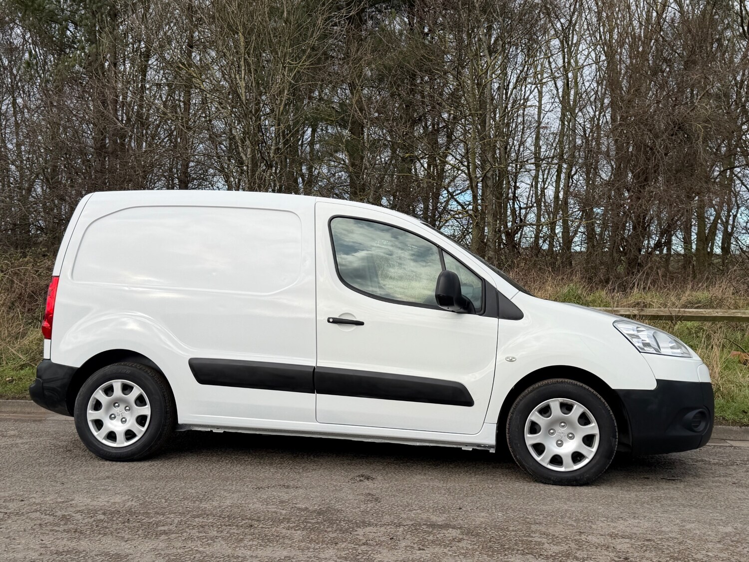 Used Peugeot Partner 2012 for sale - 77570301: Photo 3