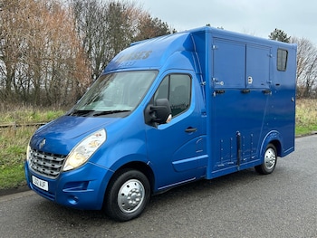 Renault Master feature image