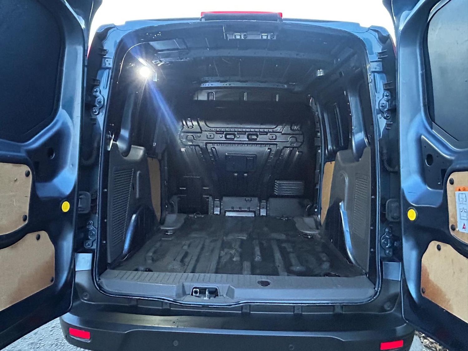 Used Ford Transit Connect 2020 for sale - 76877690: Photo 11