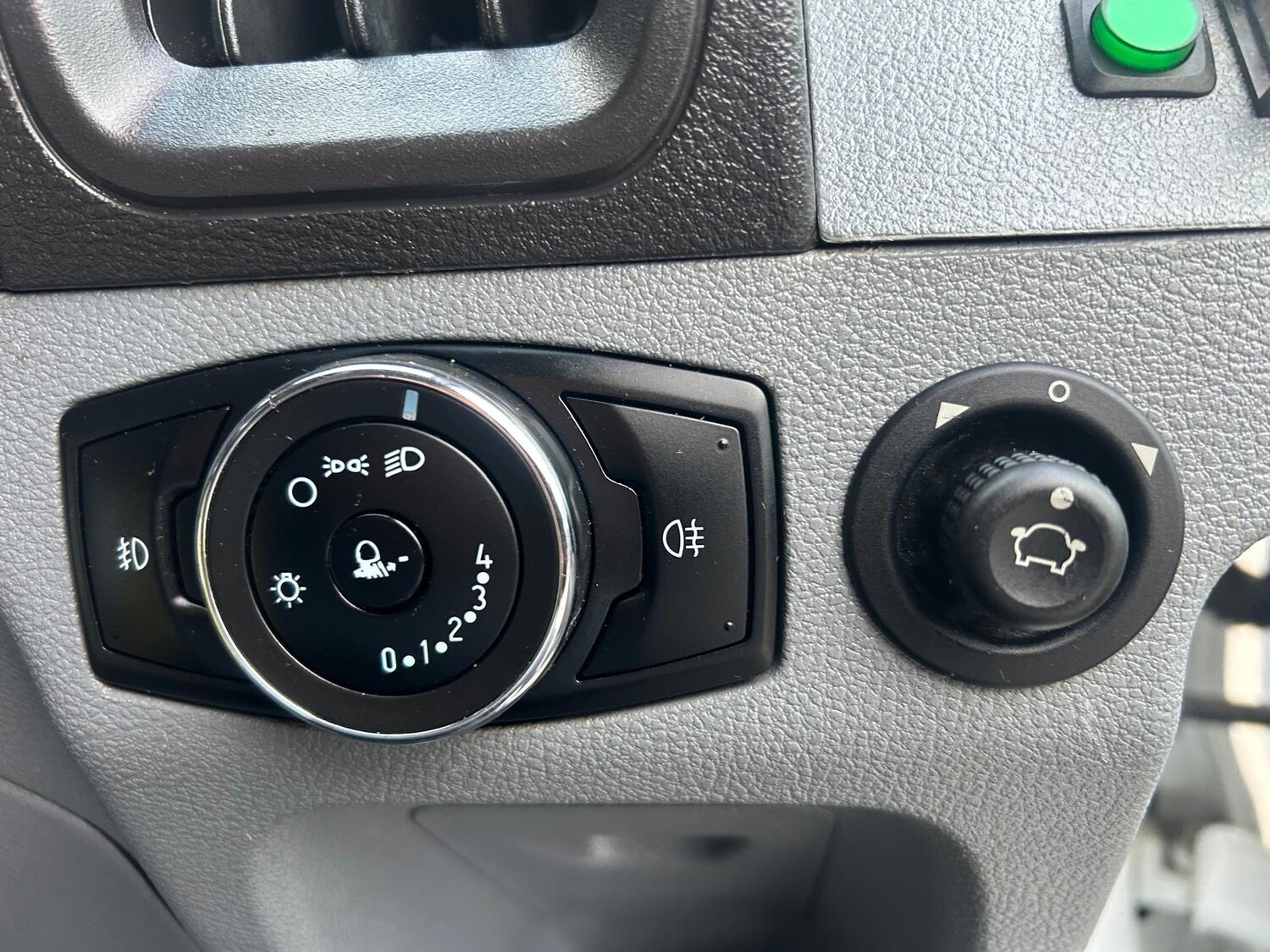 Used Ford Transit 2018 for sale - 77798533: Photo 23