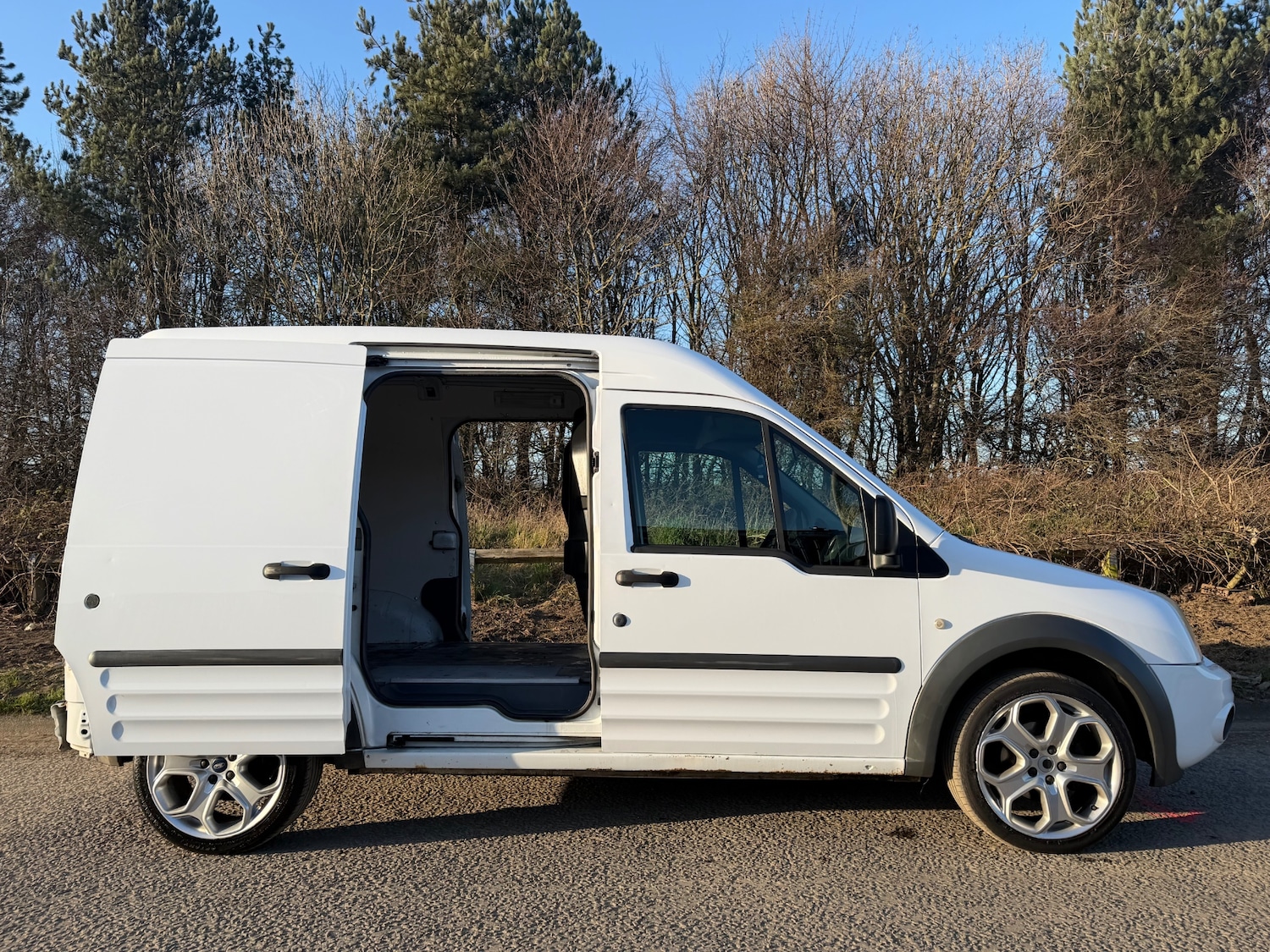 Used Ford Transit Connect 2011 for sale - 77732885: Photo 6