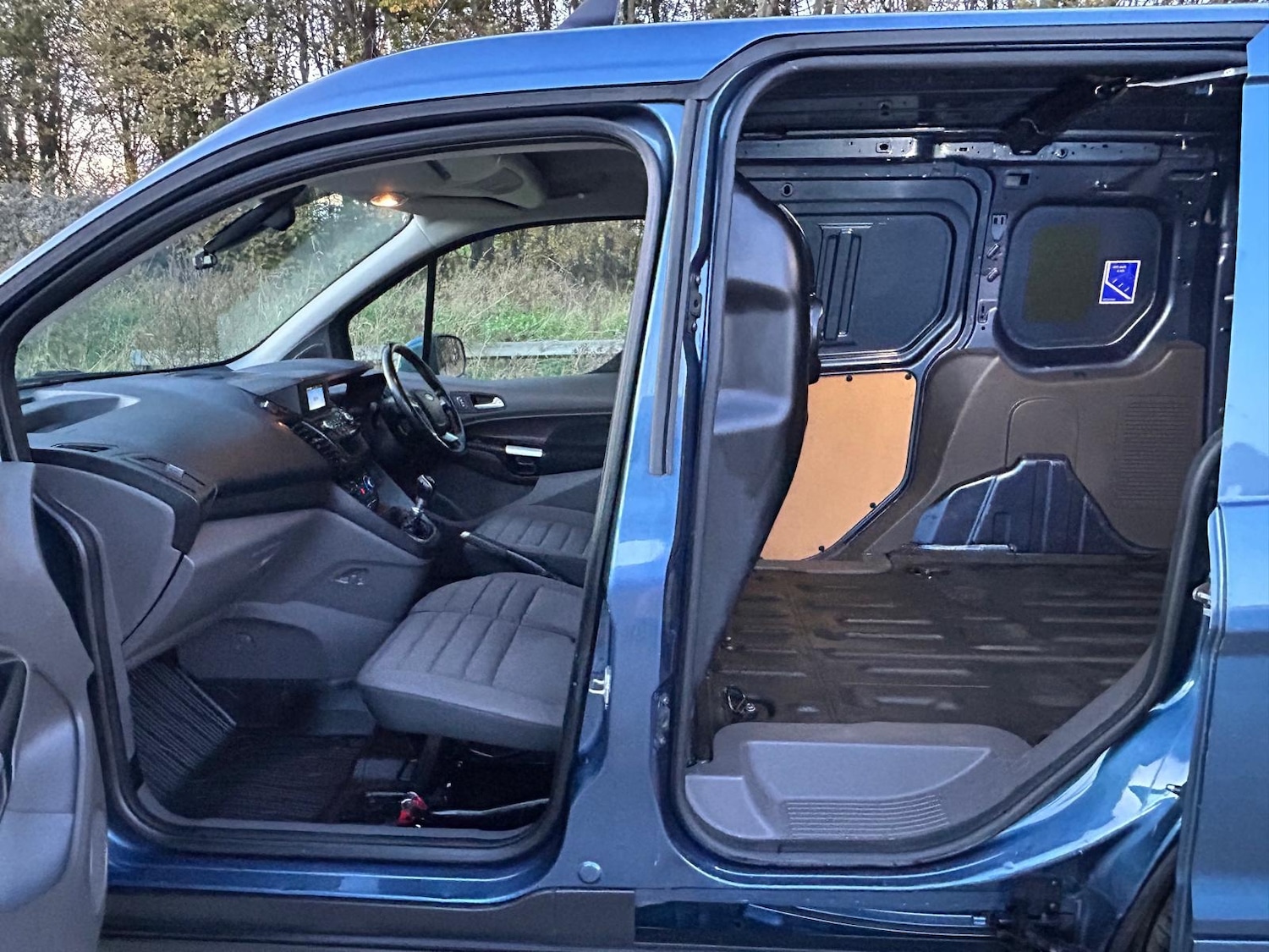 Used Ford Transit Connect 2020 for sale - 77351007: Photo 9