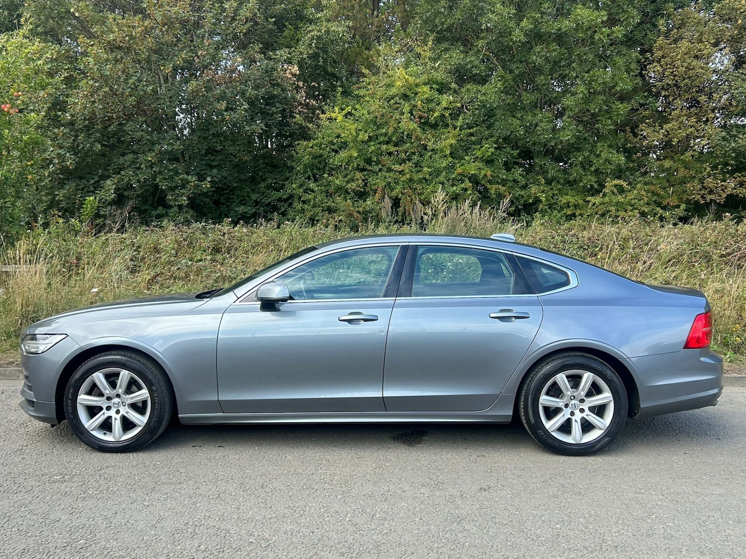 Used Volvo S90 2019 for sale - 76625250: Photo 3