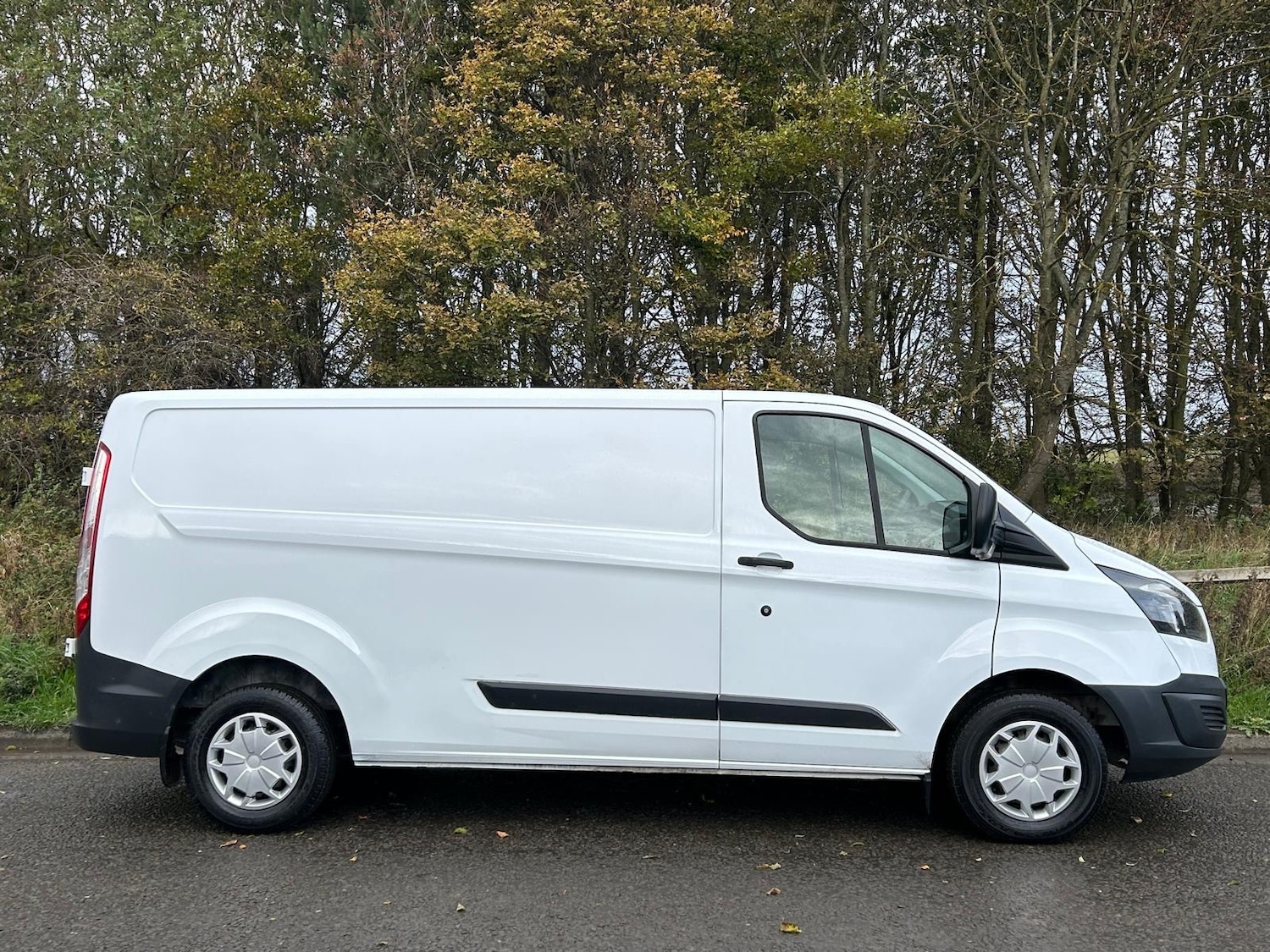 Used Ford Transit Custom 2015 for sale - 76340727: Photo 4