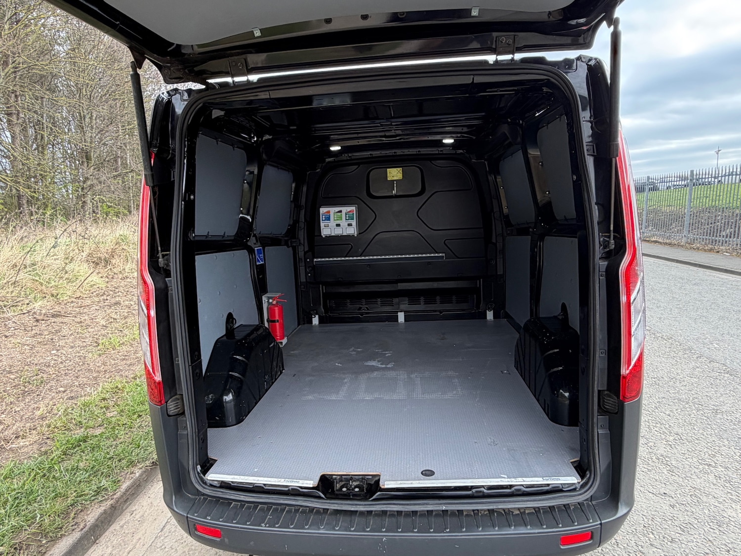 Used Ford Transit Custom 2018 for sale - 77918314: Photo 15