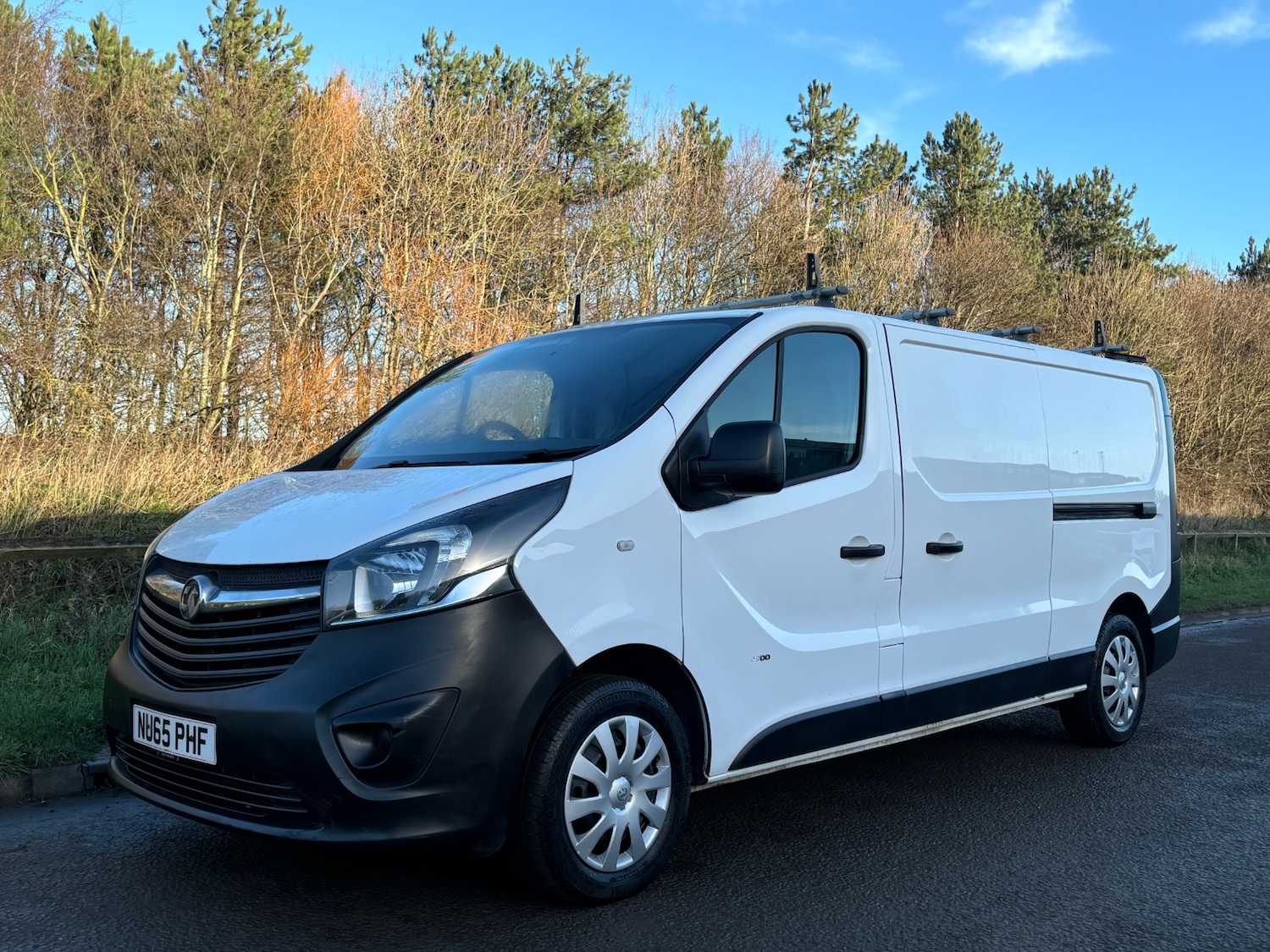 Used Vauxhall Vivaro 2015 for sale - 76893085: Photo 2