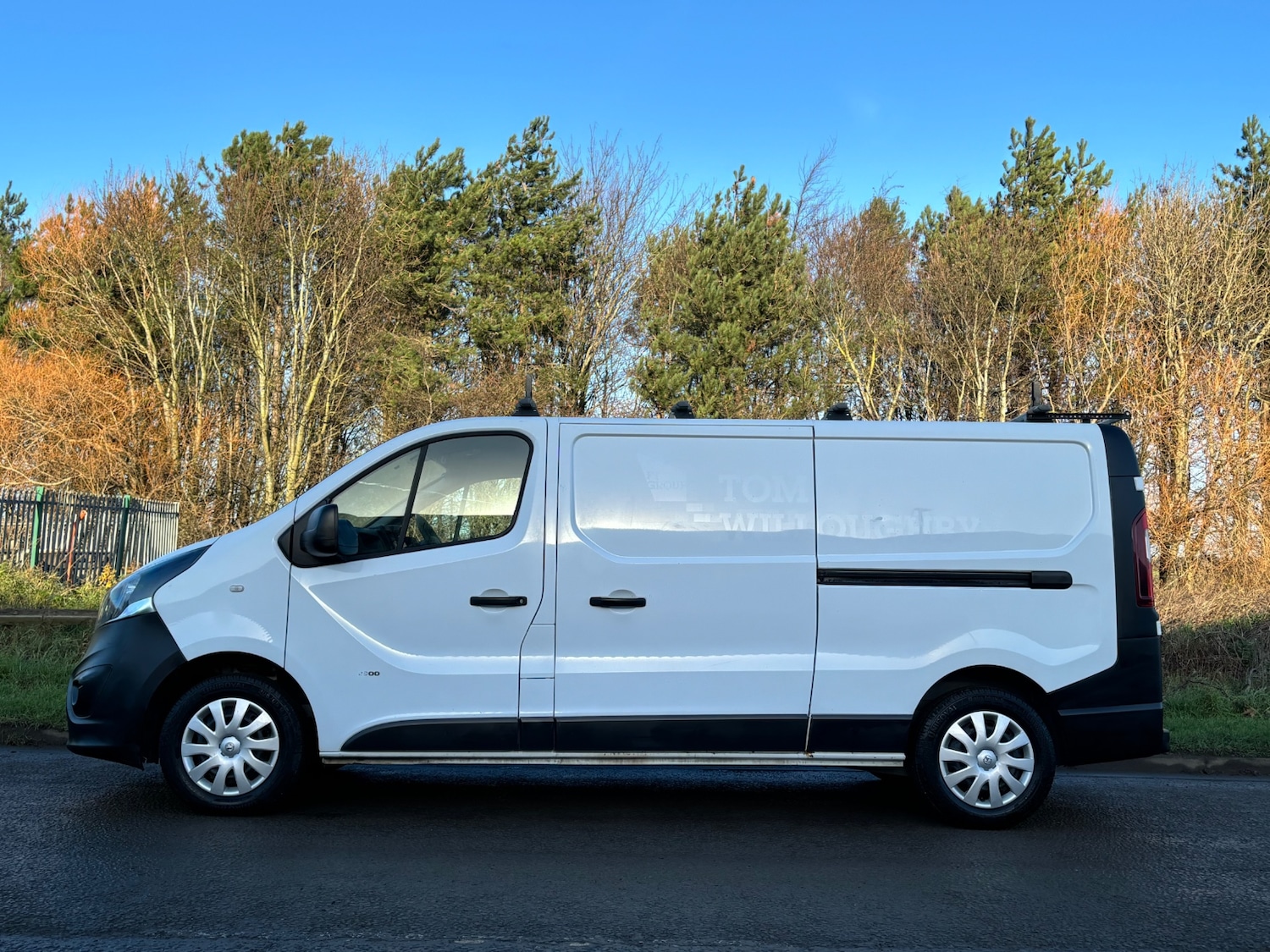 Used Vauxhall Vivaro 2015 for sale - 76893085: Photo 3