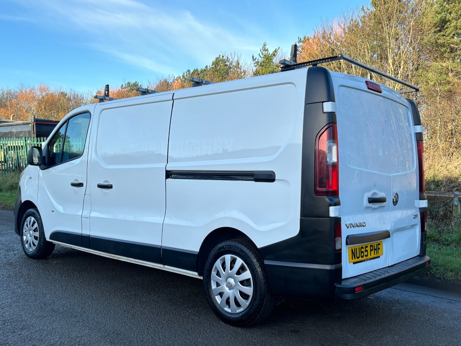 Used Vauxhall Vivaro 2015 for sale - 76893085: Photo 5