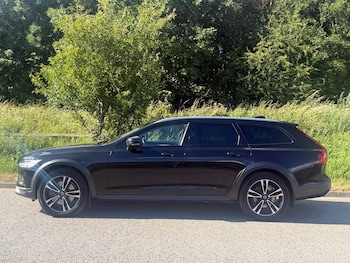 Used Volvo V90 2021 for sale - 79102030: Photo