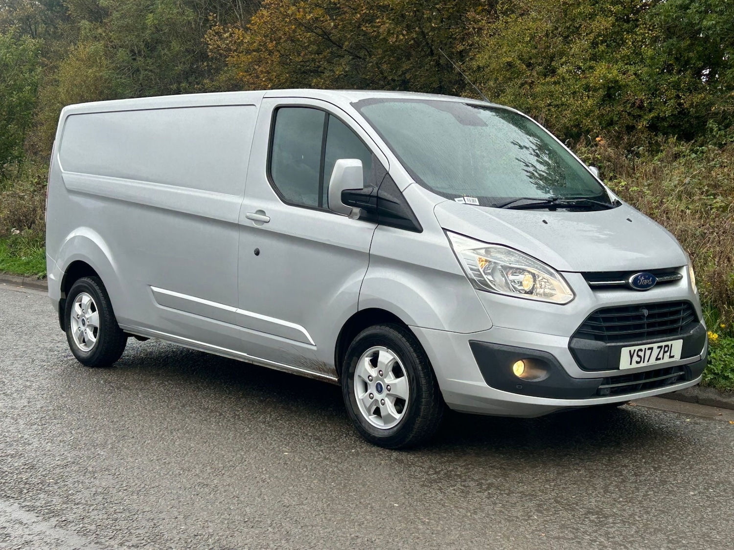 Used Ford Transit Custom 2017 for sale - 76611461: Photo 2