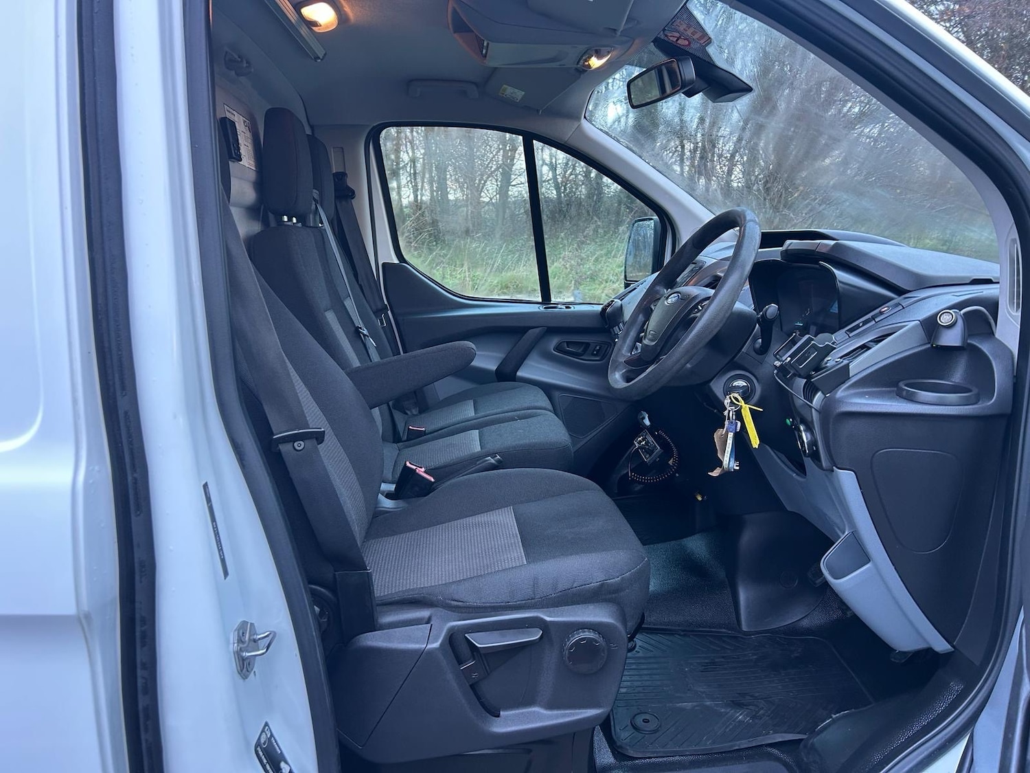 Used Ford Transit Custom 2015 for sale - 76748055: Photo 7