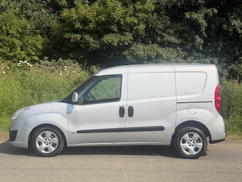 Used Vauxhall Combo 2015 for sale - 79571227: Photo