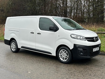 Vauxhall Vivaro feature image