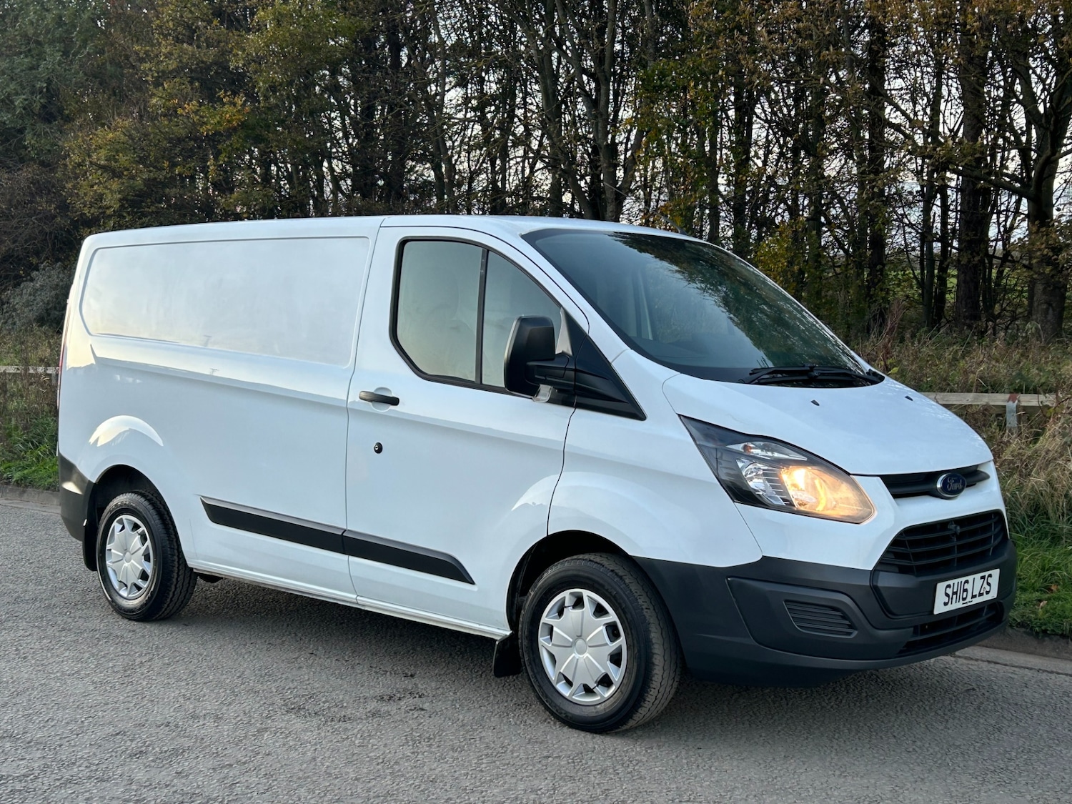 Used Ford Transit Custom 2016 for sale - 76393785: Photo 2