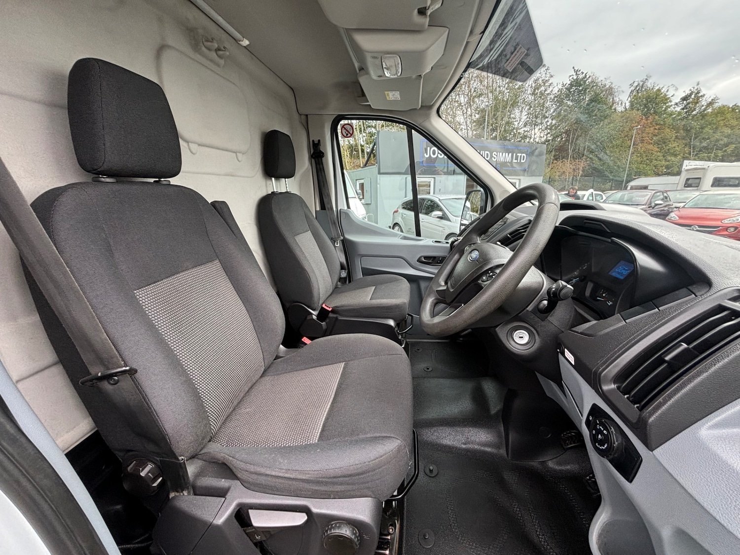 Used Ford Transit 2018 for sale - 77665319: Photo 2