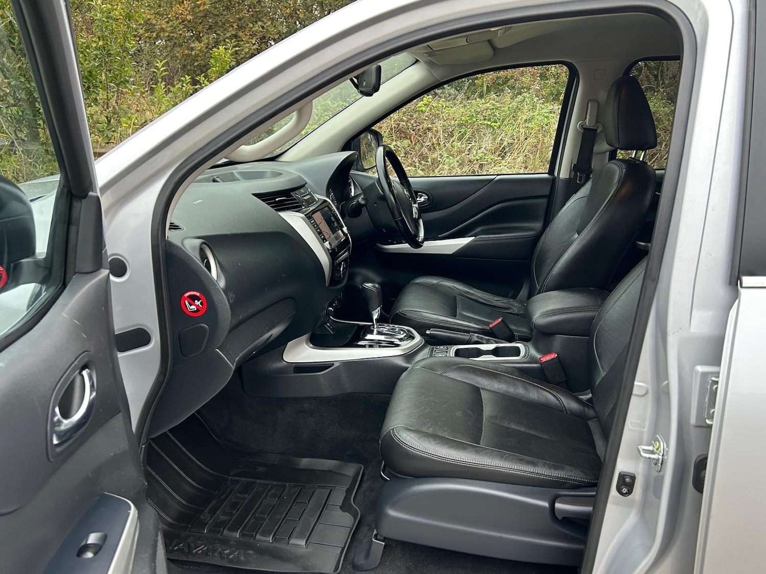 Used Nissan Navara 2019 for sale - 76625300: Photo 8