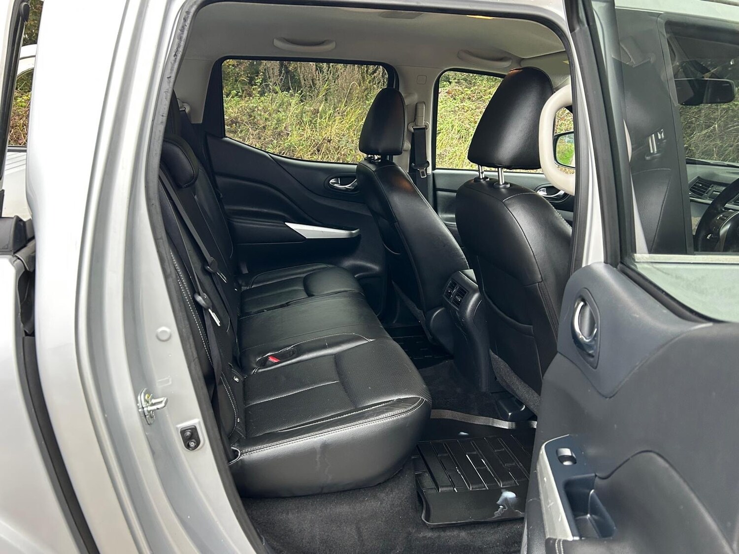 Used Nissan Navara 2019 for sale - 76625300: Photo 9