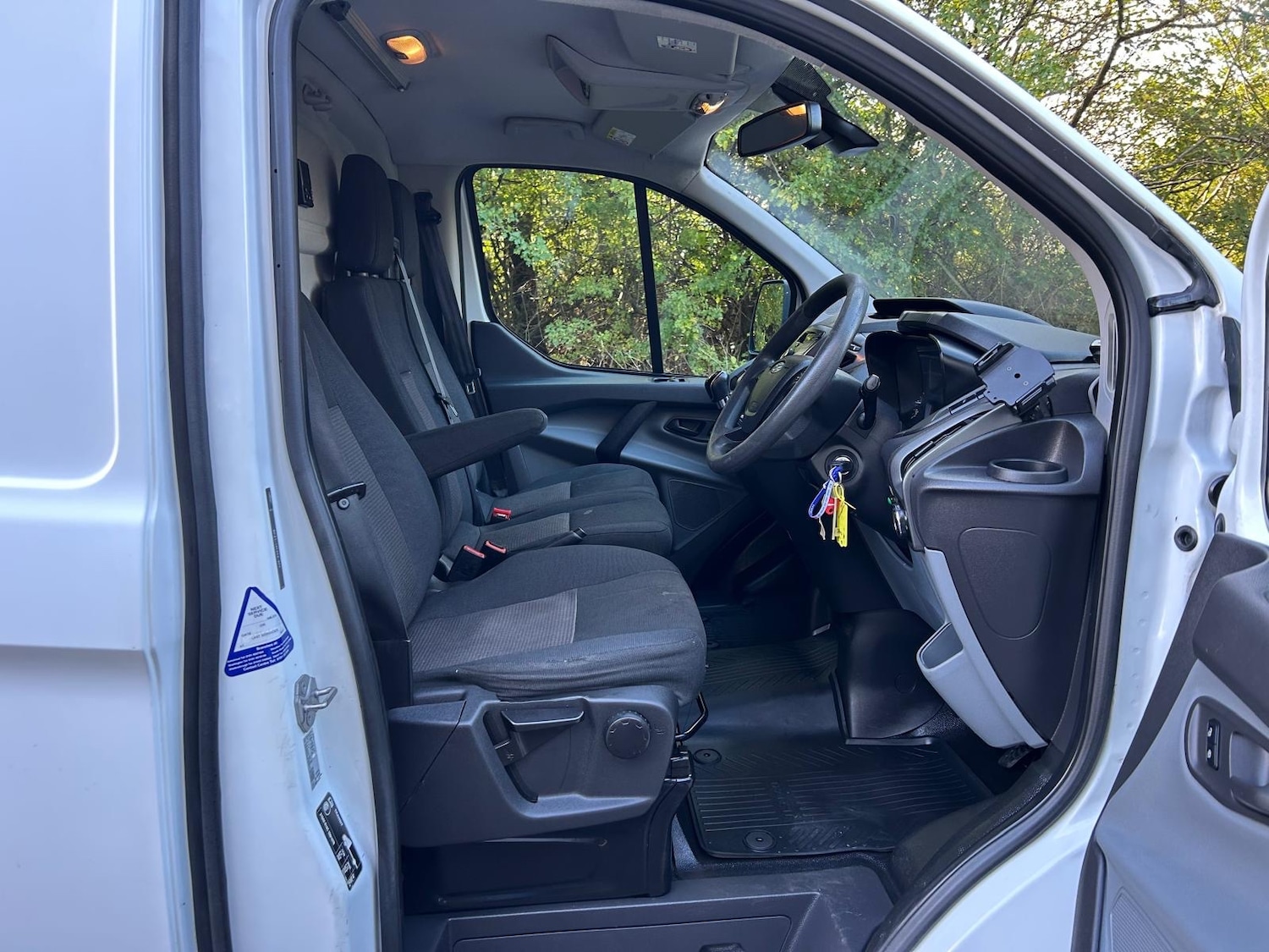 Used Ford Transit Custom 2015 for sale - 76128654: Photo 8