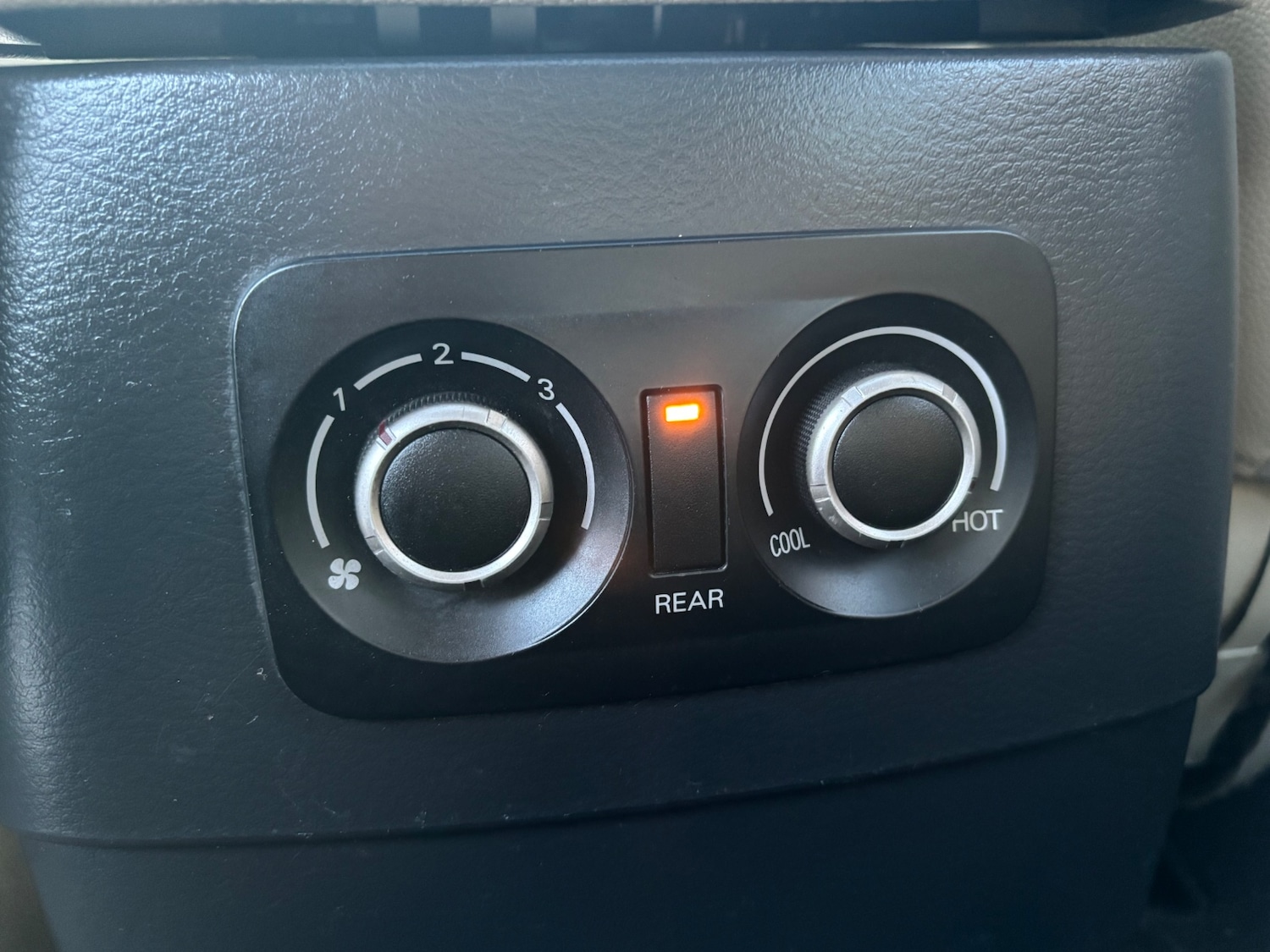 Used Mitsubishi Shogun 2015 for sale - 76692645: Photo 16