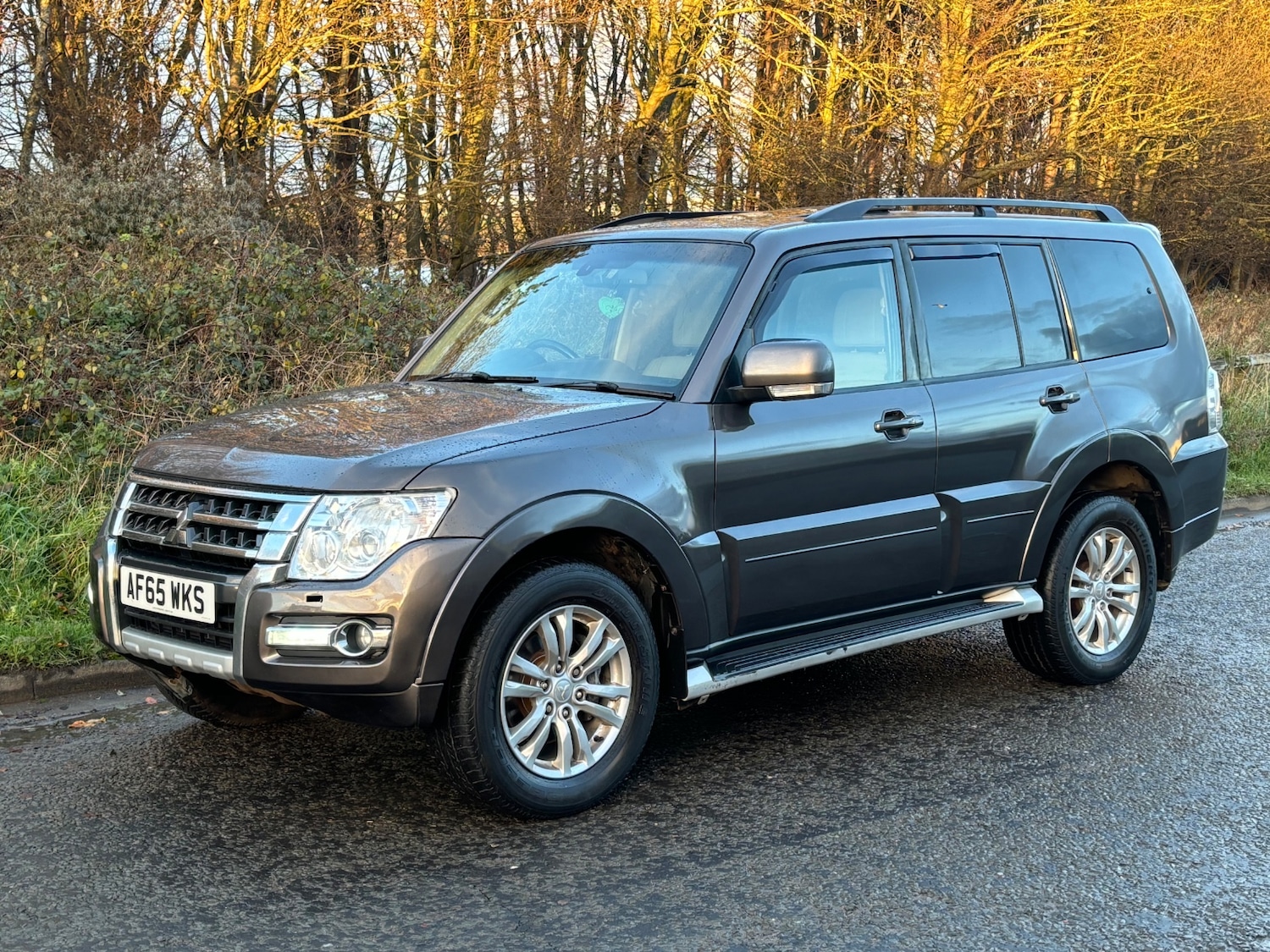 Used Mitsubishi Shogun 2015 for sale - 76692645: Photo 2