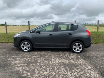 Used Peugeot 3008 2013 for sale - 76554080: Photo