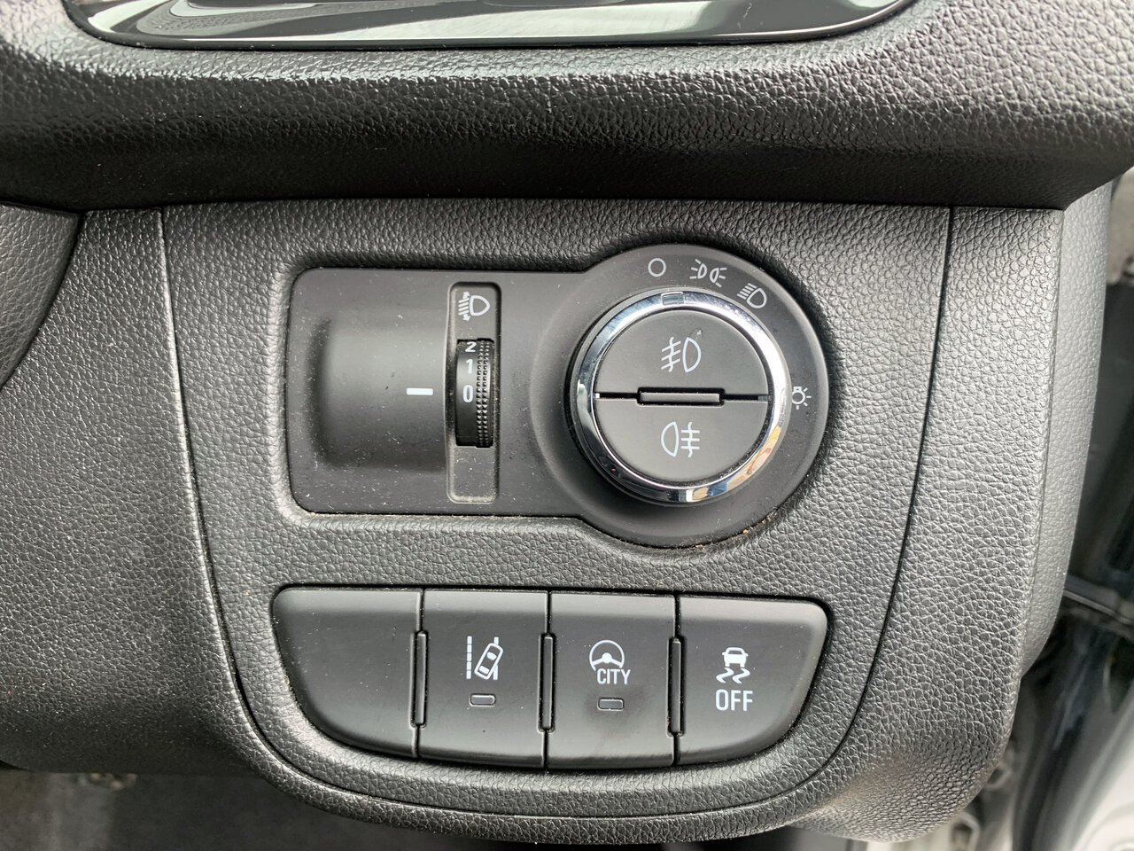 Used Vauxhall Viva 2015 for sale - 76554083: Photo 24