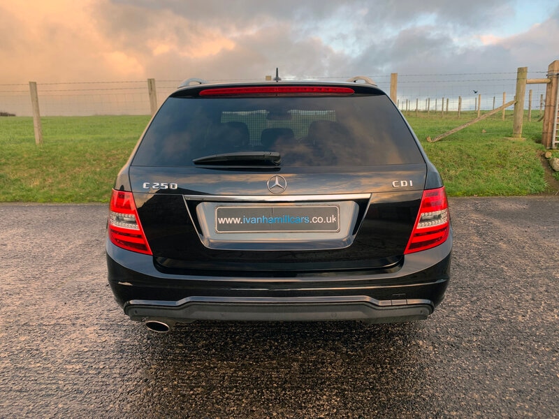 Used Mercedes-Benz C Class 2013 for sale - 76627440: Photo 5