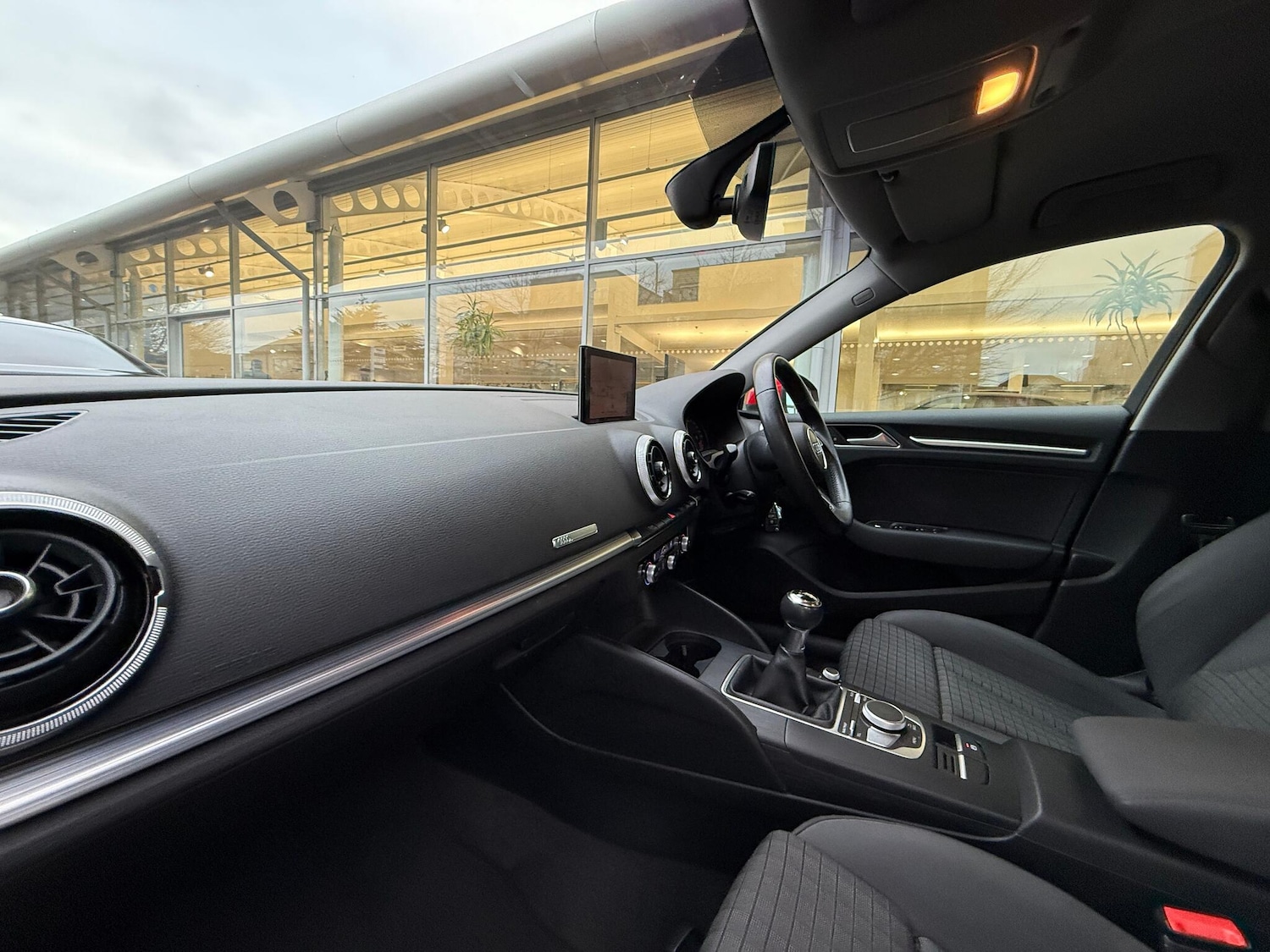 Used Audi A3 2017 for sale - 76689141: Photo 6