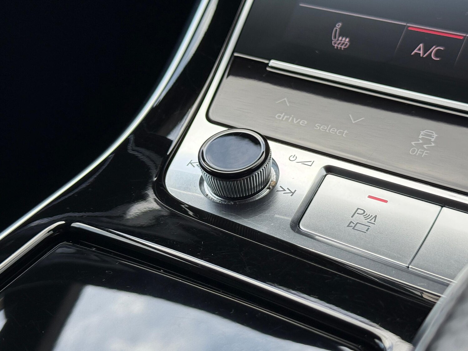 Used Audi Q8 for sale - 77646703: Photo 22