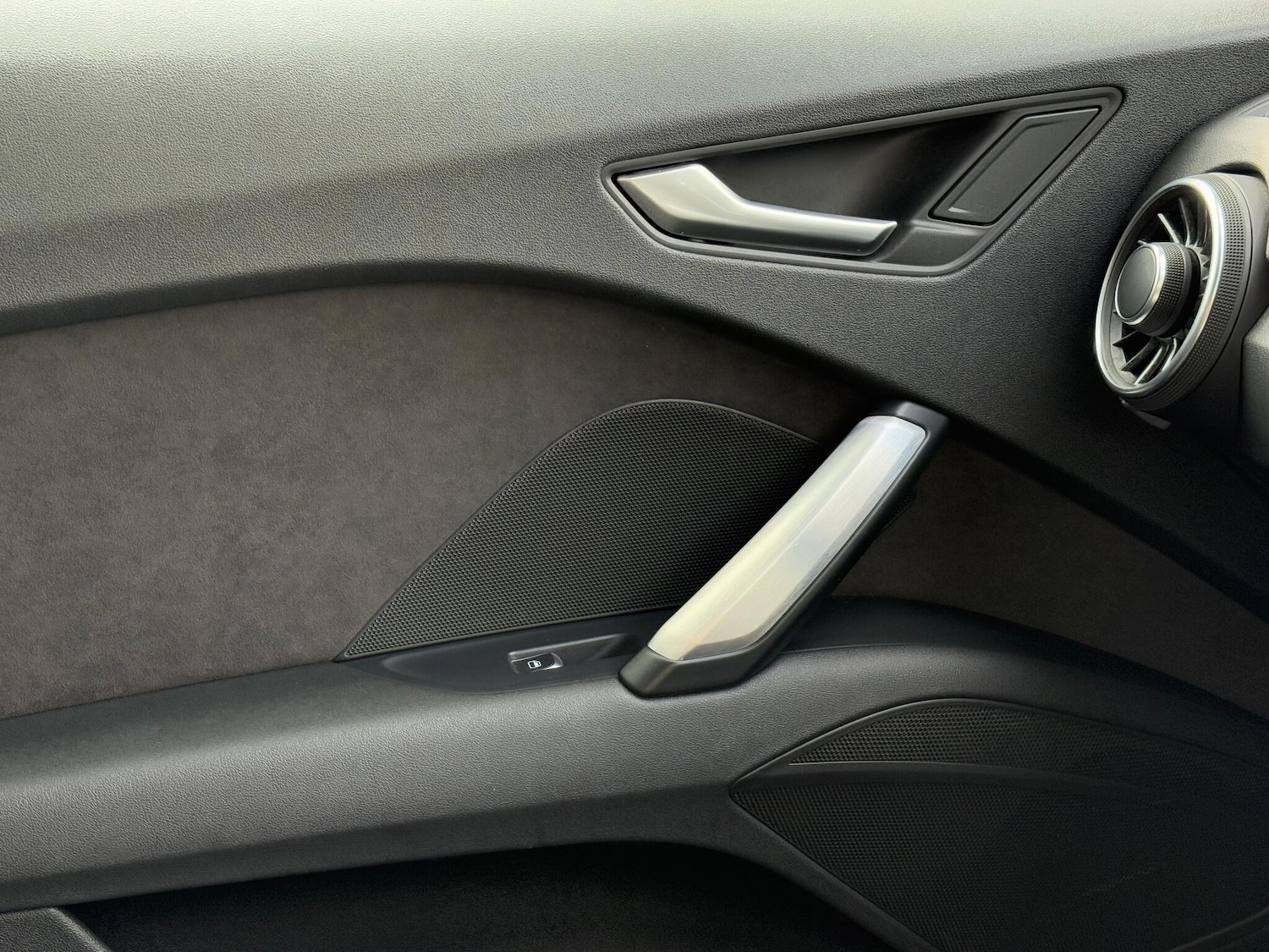 Used Audi TT 2016 for sale - 77657737: Photo 30