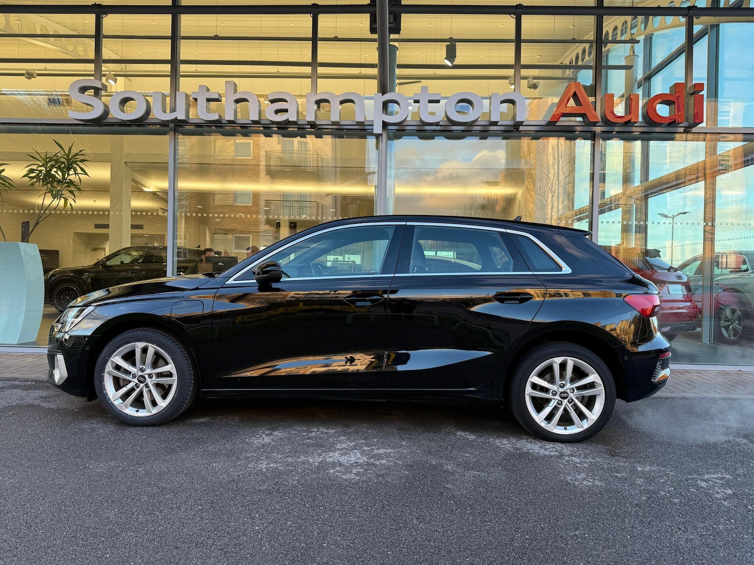 Used Audi A3 2022 for sale - 77377479: Photo 2