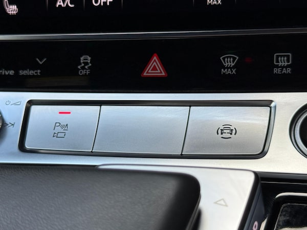 Used Audi e-tron 2021 for sale - 76032462: Photo 22