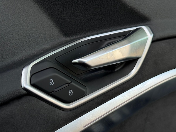Used Audi e-tron 2021 for sale - 76032462: Photo 30