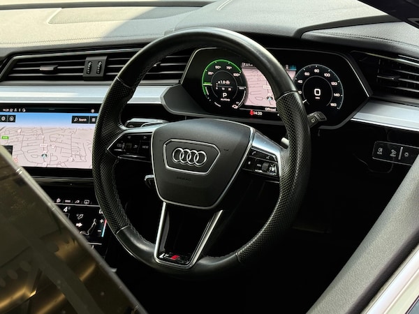 Used Audi e-tron 2021 for sale - 76032462: Photo 31