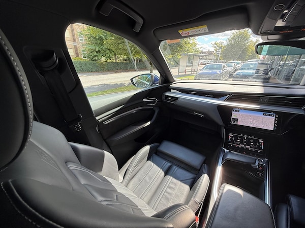 Used Audi e-tron 2021 for sale - 76032462: Photo 40