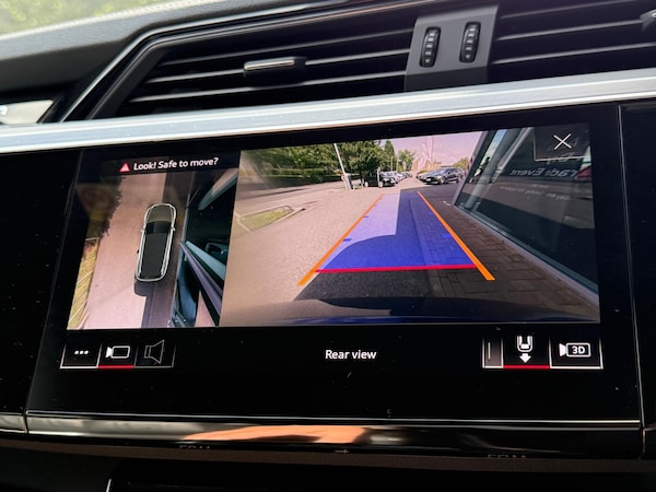 Used Audi e-tron 2021 for sale - 76032462: Photo 4