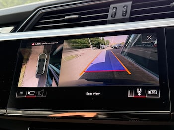 Used Audi e-tron 2021 for sale - 76032462: Photo 4