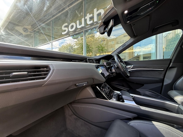 Used Audi e-tron 2021 for sale - 76032462: Photo 7