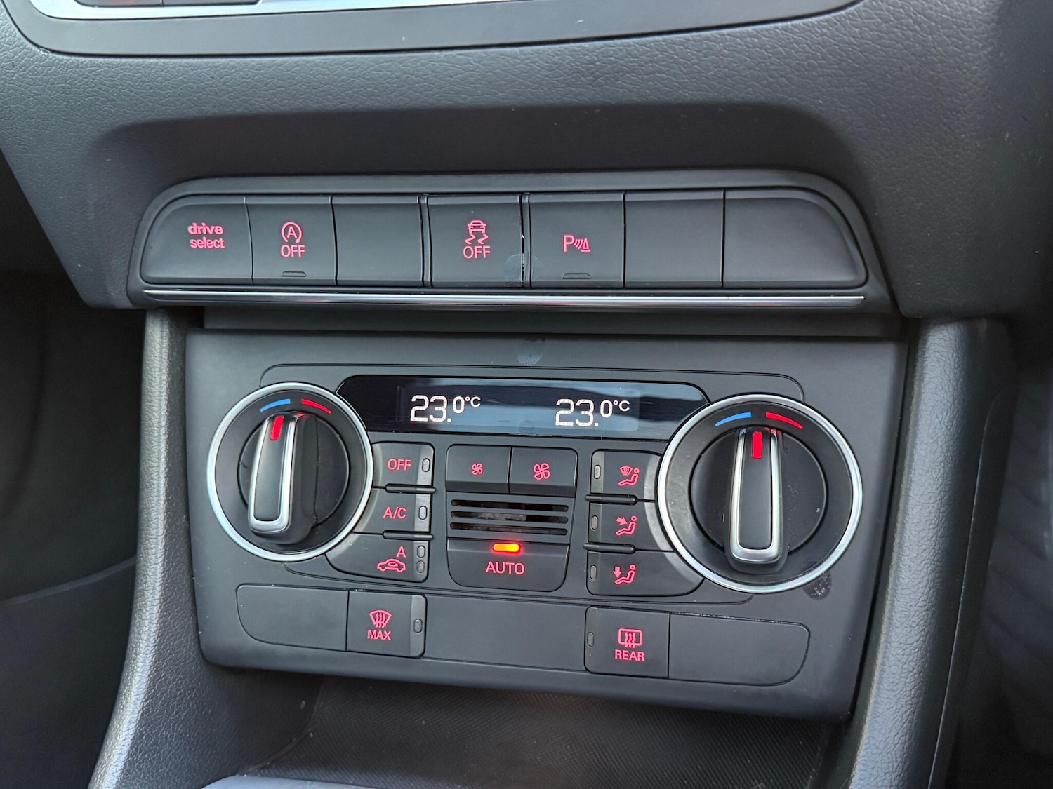 Used Audi Q3 2017 for sale - 76832673: Photo 13