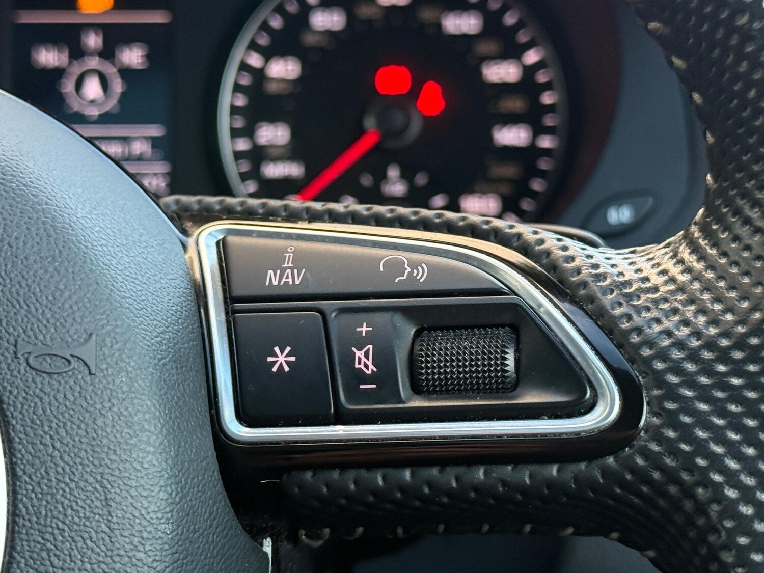 Used Audi Q3 2017 for sale - 76832673: Photo 20