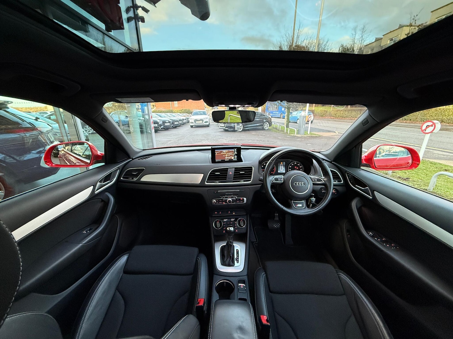 Used Audi Q3 2017 for sale - 76832673: Photo 3