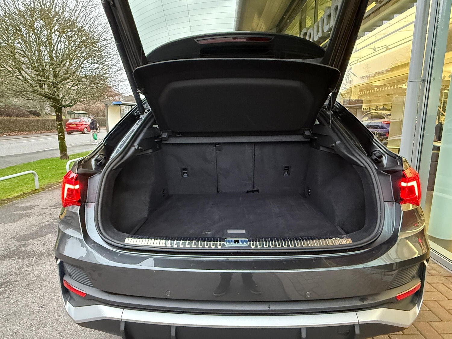 Used Audi Q3 2021 for sale - 77351727: Photo 40