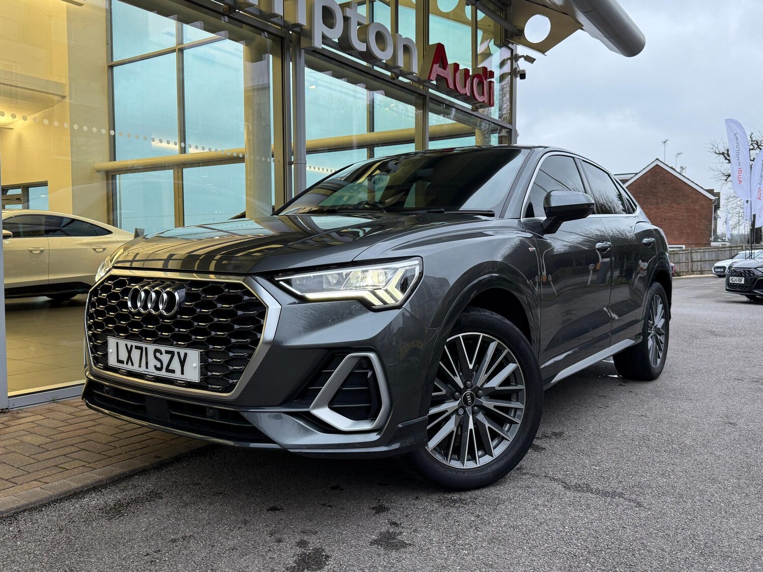 Used Audi Q3 2021 for sale - 77351727: Photo 53