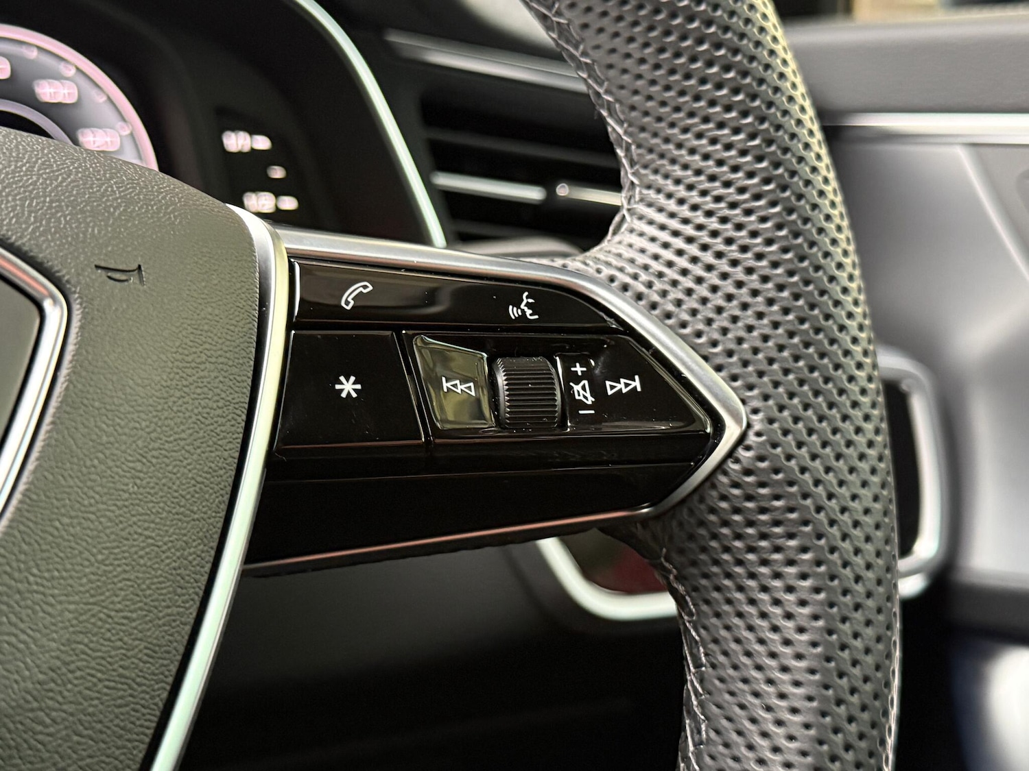 Used Audi A6 Saloon 2025 for sale - 76913826: Photo 23