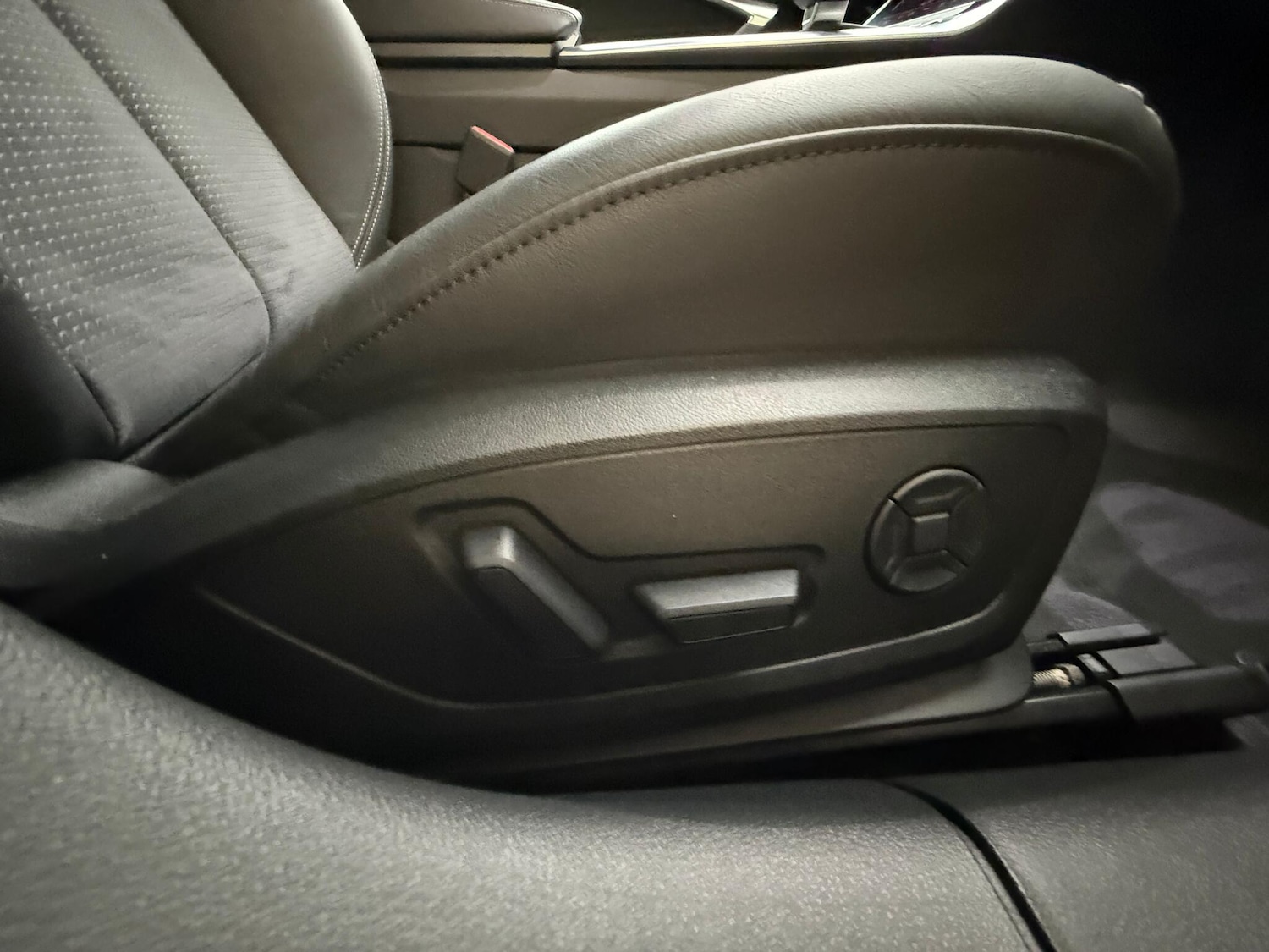 Used Audi A6 Saloon 2025 for sale - 76913826: Photo 7